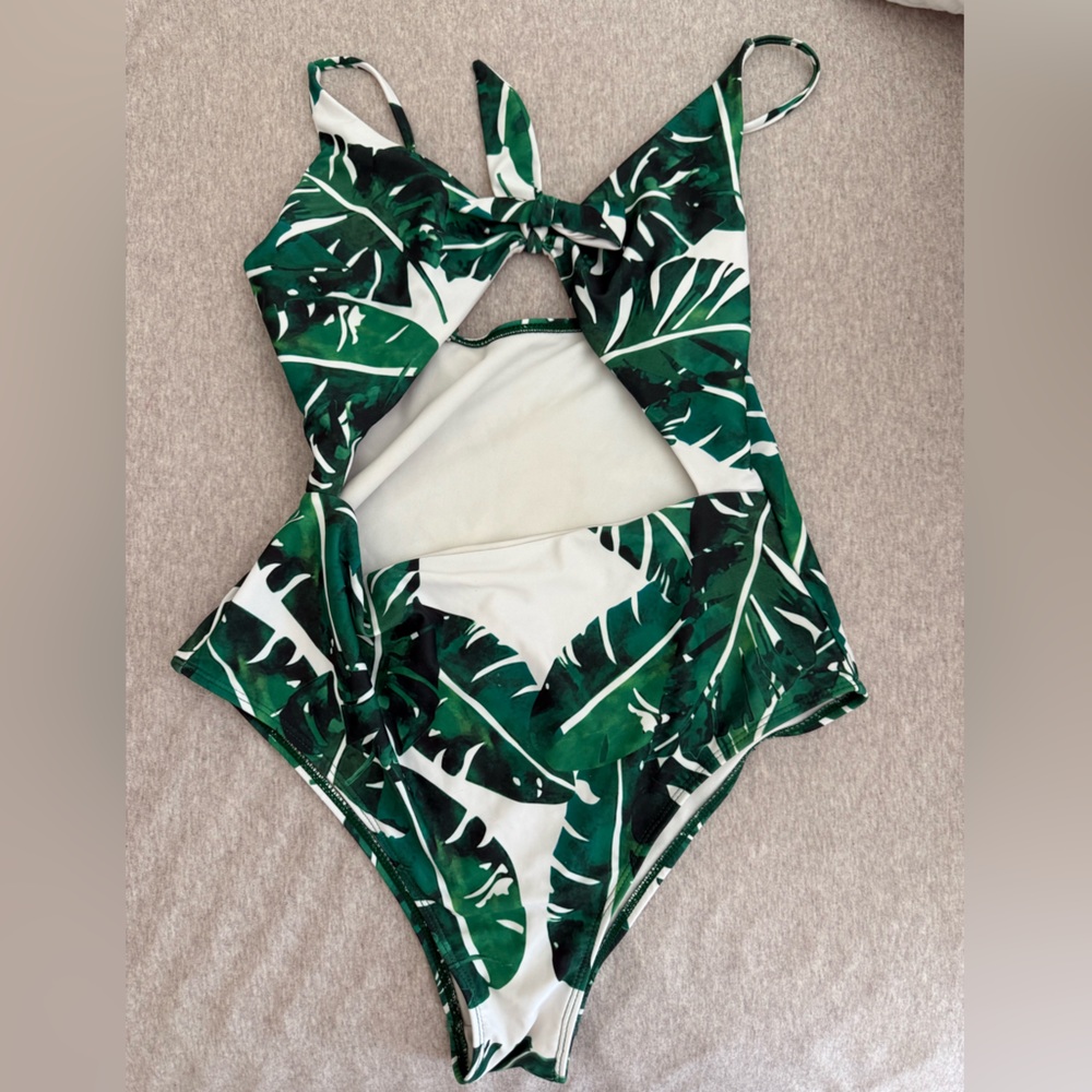 Green Leaf Print Swimsuit